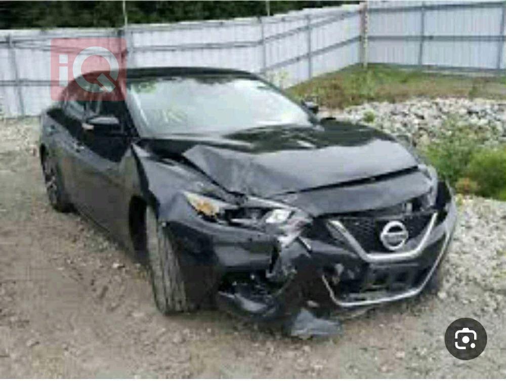 نيسان ماكسيما